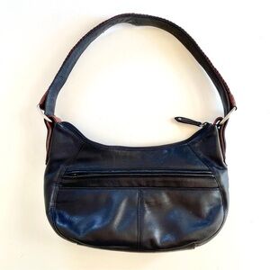 Vintage Derek Alexander genuine leather shoulder bag.